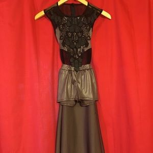 Kellé Golden Brown/Black Costume